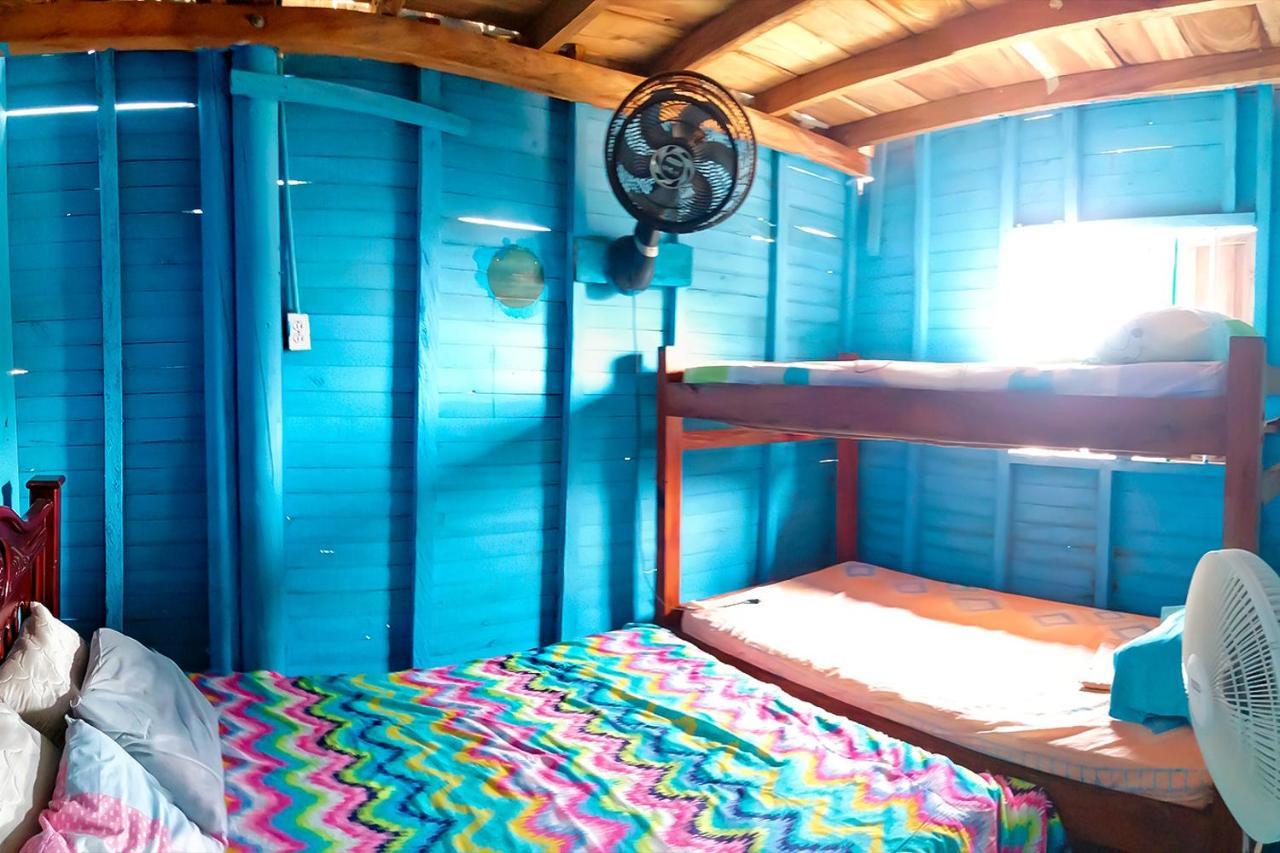 Puerto Caracol Isla Mucura Hotel Buitenkant foto